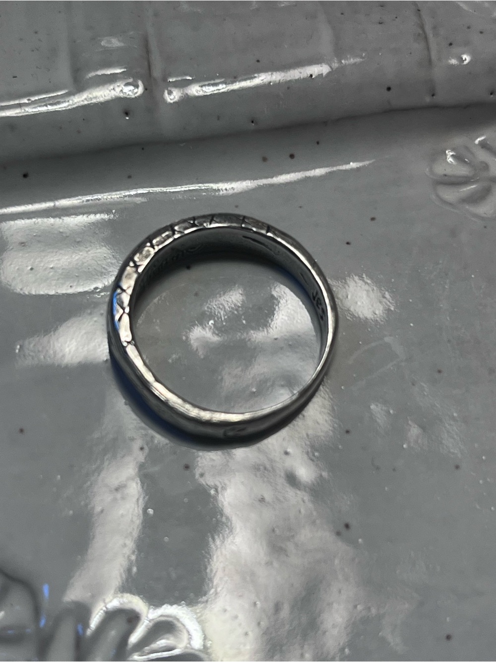 Jes MaHarry engraved silver band. Horse. Dog. Moon. Signed Jes. - Picture 9 of 9